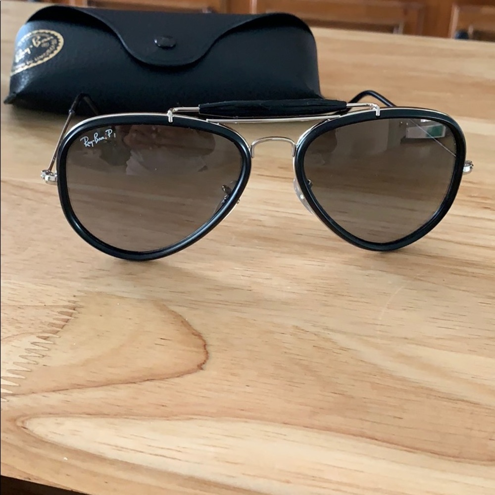 Ray ban black aviator